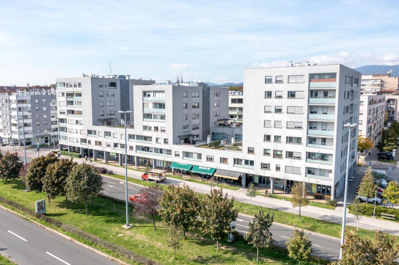 Luxurious Apartment In The Heart Of Záhřeb Exteriér fotografie